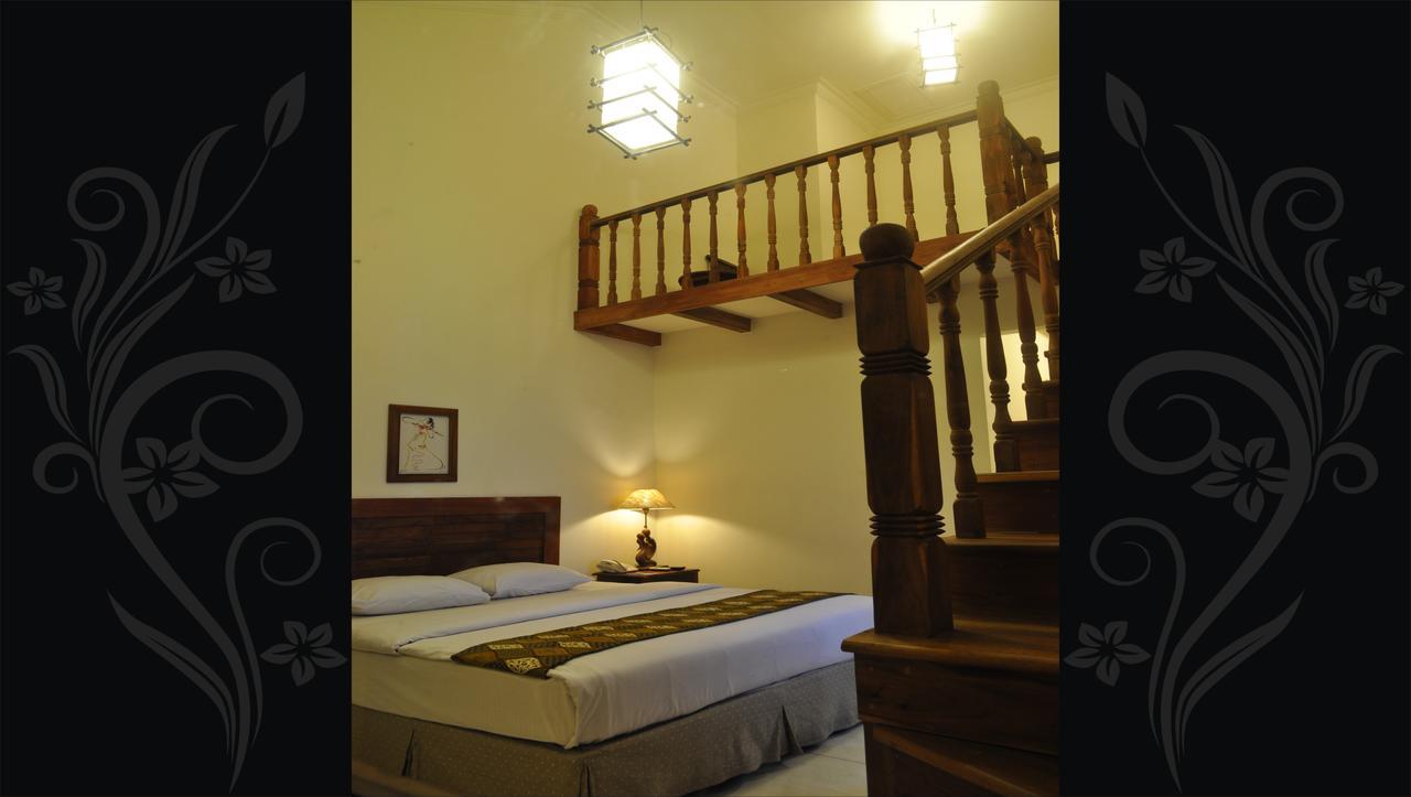 Bukit Daun Hotel And Resort Kediri  Exterior foto
