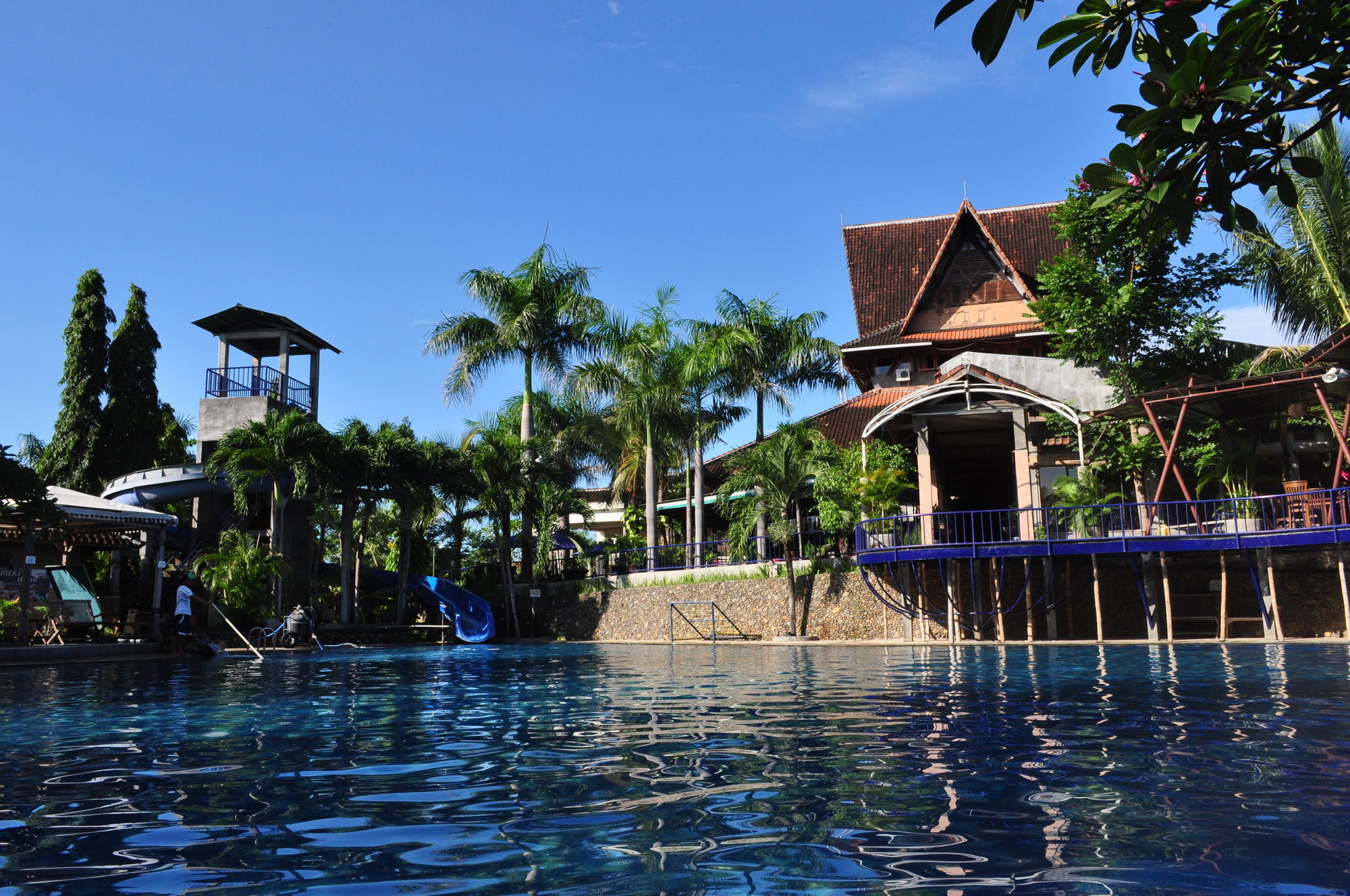 Bukit Daun Hotel And Resort Kediri  Exterior foto